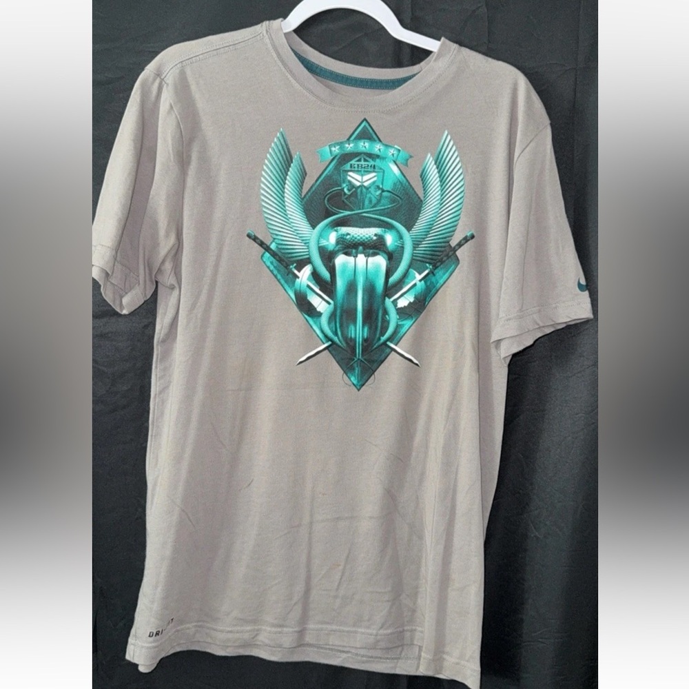 Nike Kobe mamba kb24 gray shirt medium